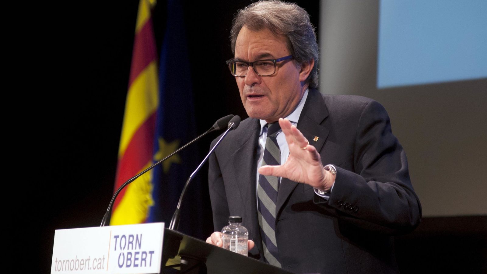 Foto: El expresident de la Generalitat, Artur Mas, durante una rueda de prensa. (Efe) 