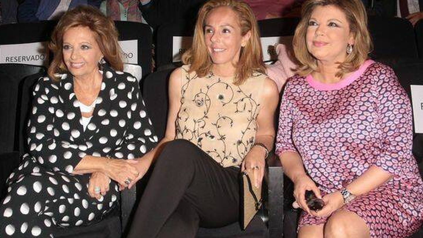 Rocío Carrasco, junto a María Teresa Campos y Terelu. (CP)