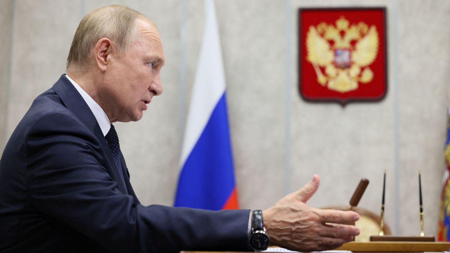 Vladímir Putin durante una reunión este miércoles. (Sputnik)