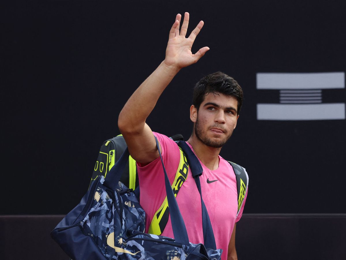 Foto: Carlos Alcaraz durante el ATP de Río de Janeiro. (Reuters/Sergio Moraes).
