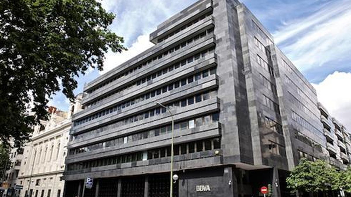 Axiare compra a Sareb seis plantas de oficinas en Velázquez por 51 millones