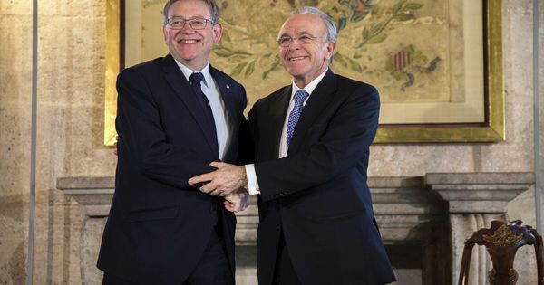 Foto: Ximo Puig y el expresidente de CaixaBank Isidre Fainé. (EFE)