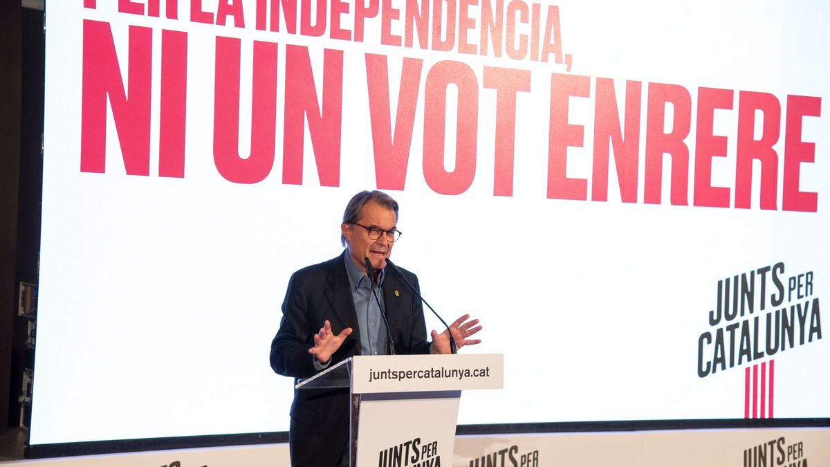 Artur Mas se queda sin la pensión de 'expresident' y se mueve para tener un cargo