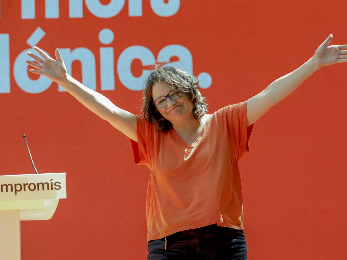 Foto: Mónica Oltra en el acto de Compromís. (EFE/Juan Carlos Cárdenas)