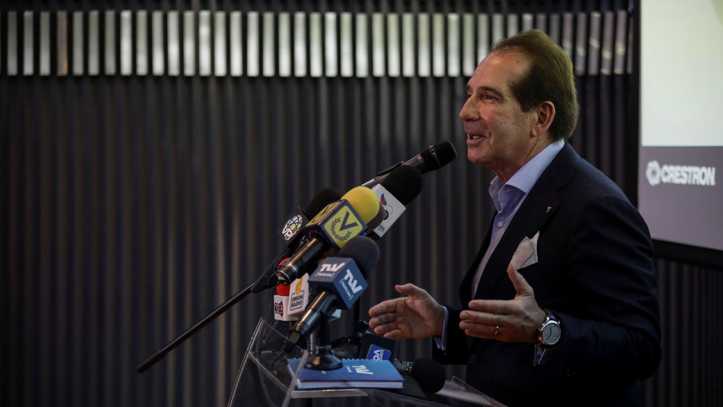 El magnate venezolano Víctor Vargas, en una comparecencia. (Reuters)