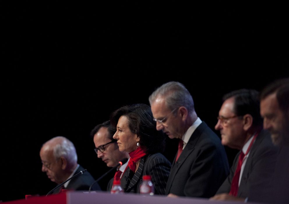 Foto: Primera junta de accionistas de Ana Patricia Botín (Reuters)