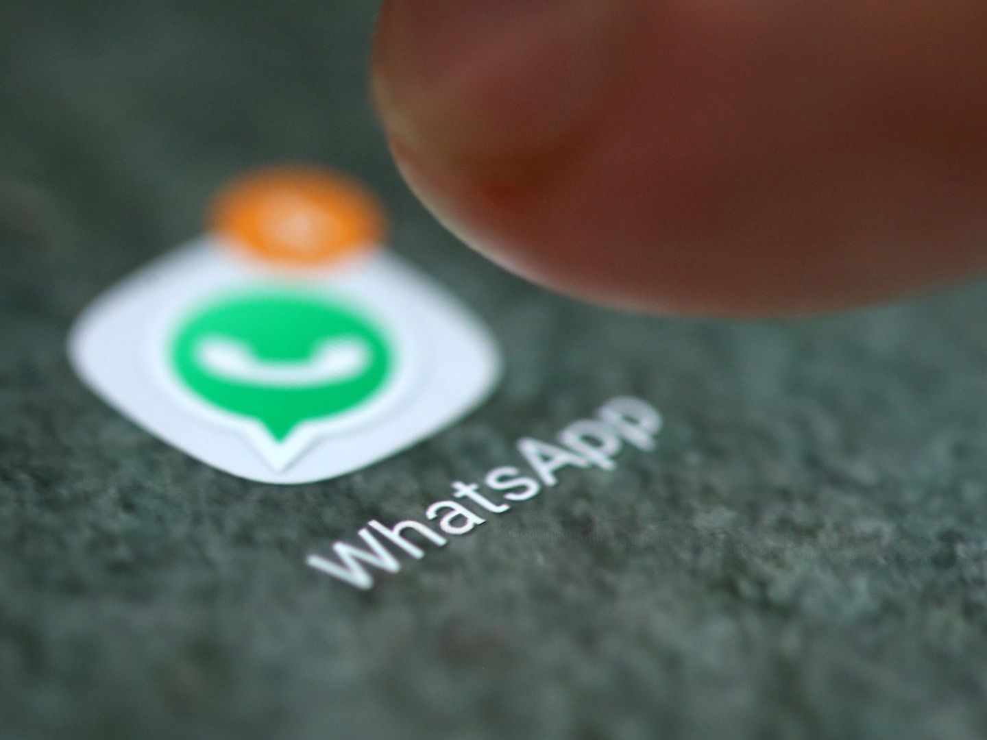 App de Whatsapp en un teléfono móvil. (Reuters)