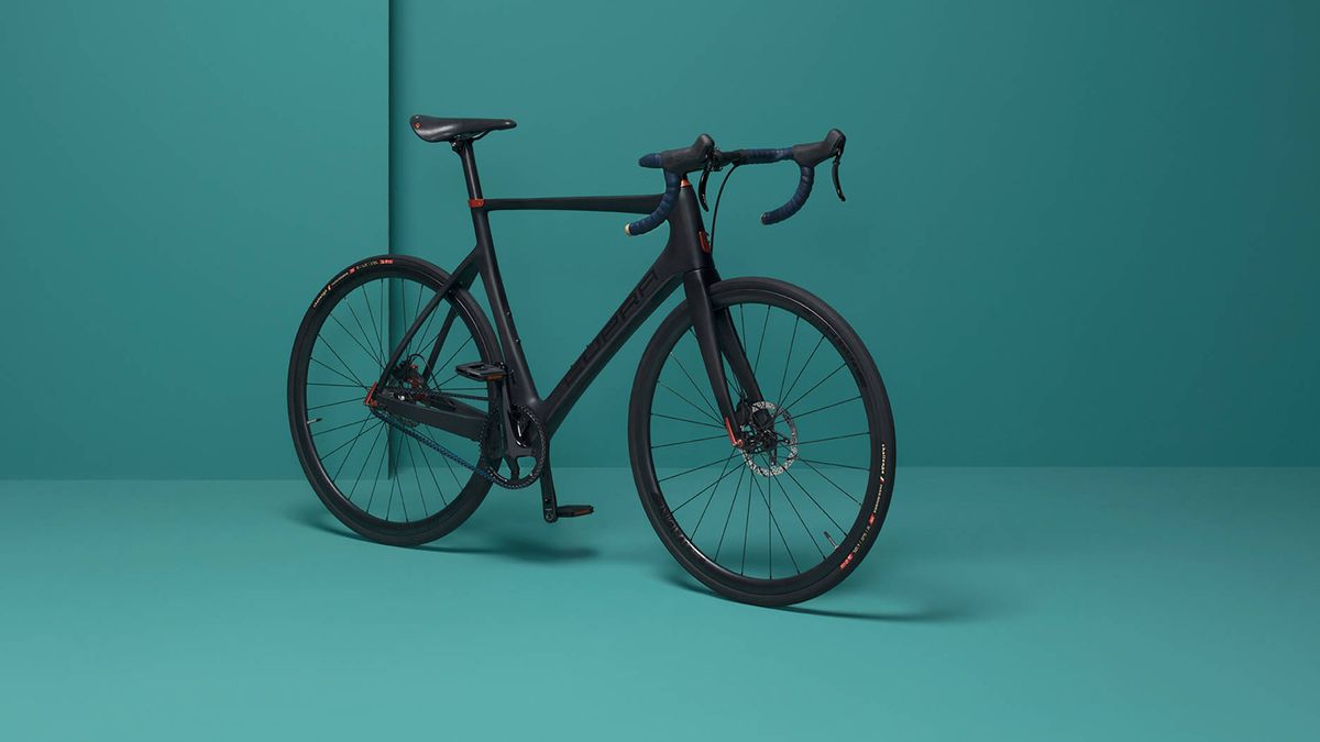 Cupra (Seat) lanza una bicicleta tecnológica muy exclusiva: no apta para todos