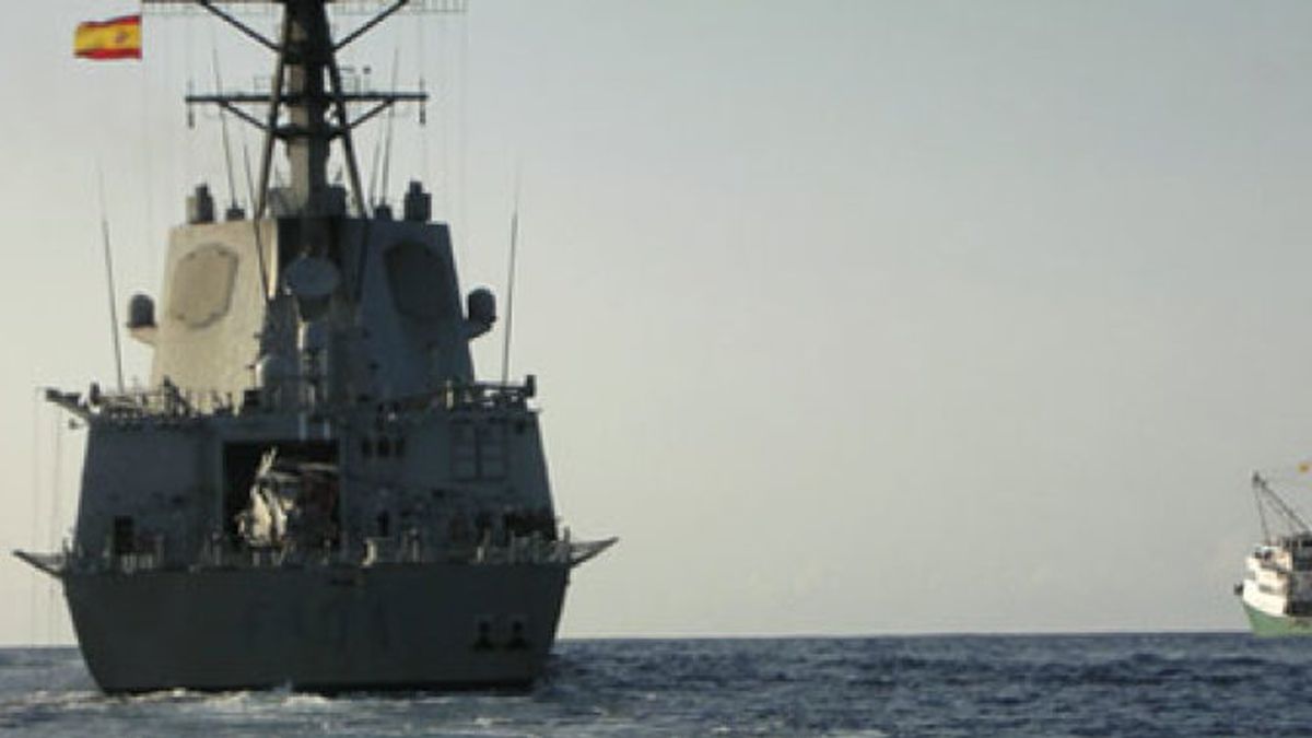 Chacón anuncia que una fragata con 200 militares irá a Somalia a principios de 2009