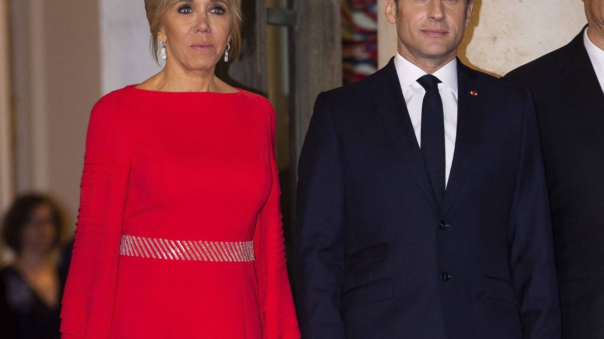 Brigitte Macron se viste de rojo para invocar a la buena suerte china