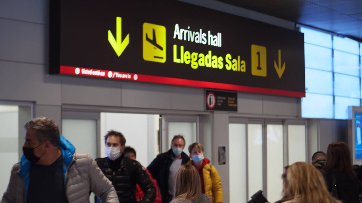 España cerrará el espacio aéreo a los vuelos rusos desde medianoche