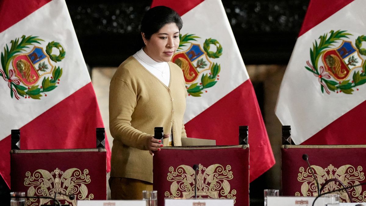 La ex primera ministra de Perú es detenida en plena investigación por el golpe de Estado de diciembre de Castillo