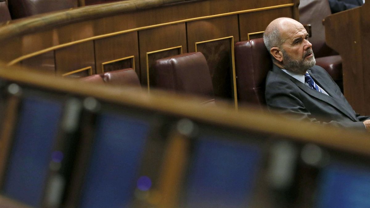 Chaves tuvo que mediar por Sánchez frente a Susana Díaz en una reunión del PSOE