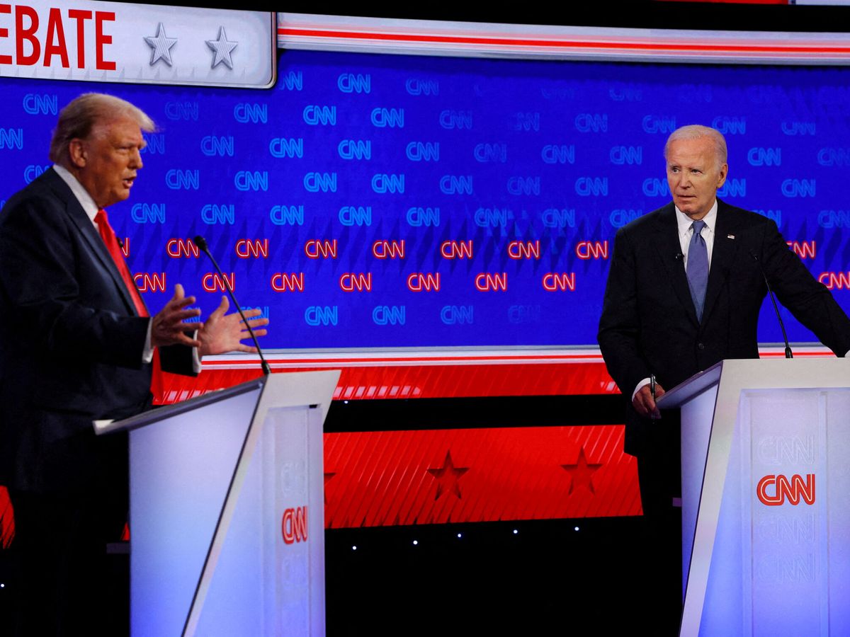 Foto: Donald Trump y Joe Biden en el último debate televisivo en imagen de archivo. (Reuters/Brian Snyder)