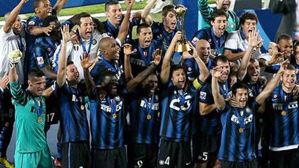 El Mundialito sólo trae malos recuerdos a Benítez: Mou y su destitución en el Inter