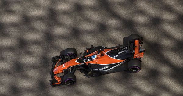 Foto: Alonso con Honda, muchas sombras y pocas luces. (EFE)