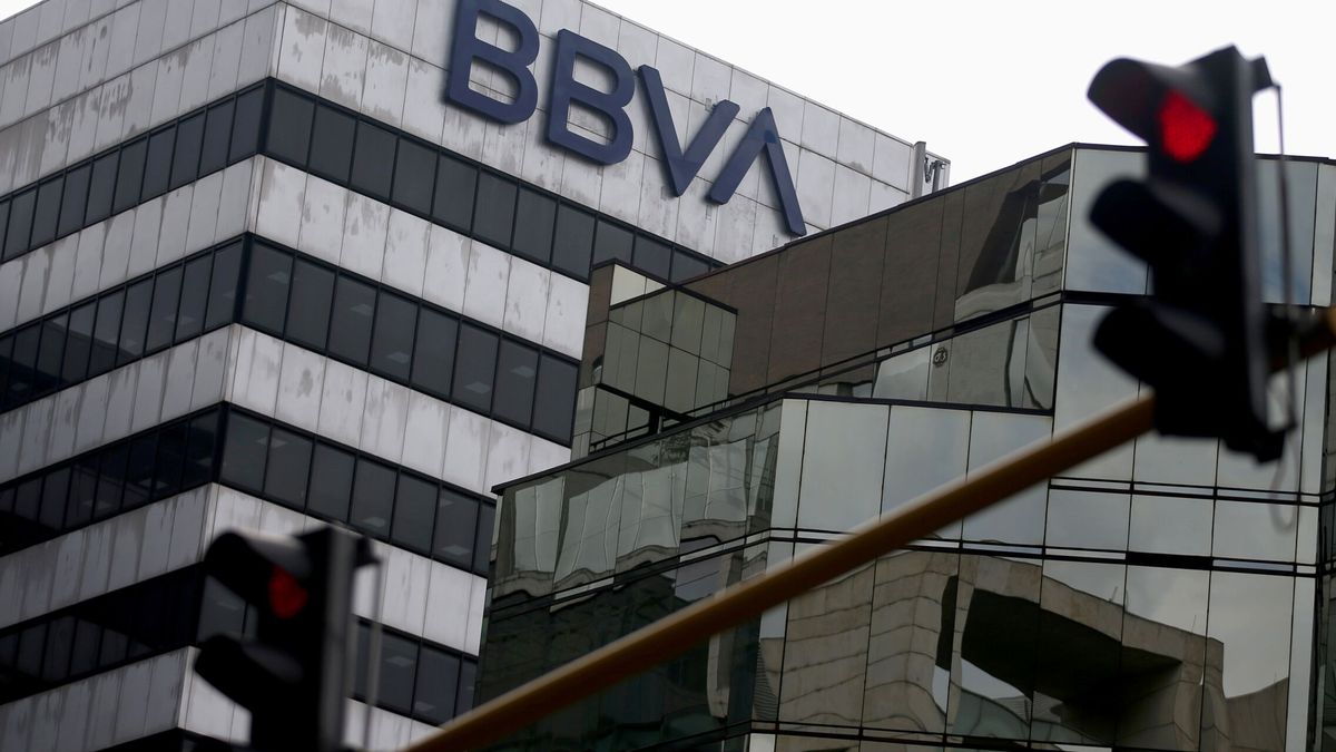 El juez autoriza el acceso a sus correos a un exdirectivo de BBVA imputado por Villarejo