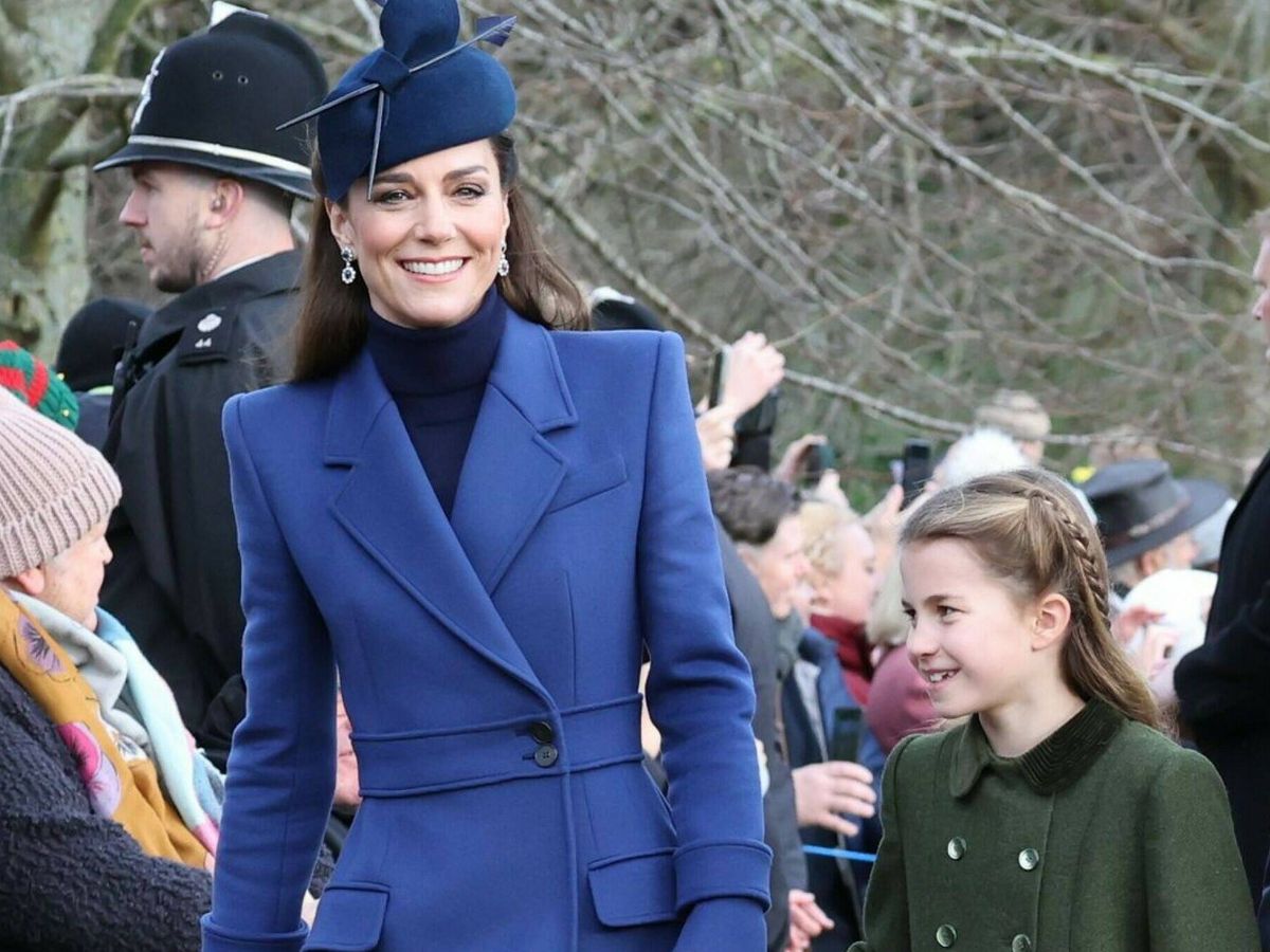 Foto: Kate Middleton con sus hijos en Sandringham. (Cordon Press)
