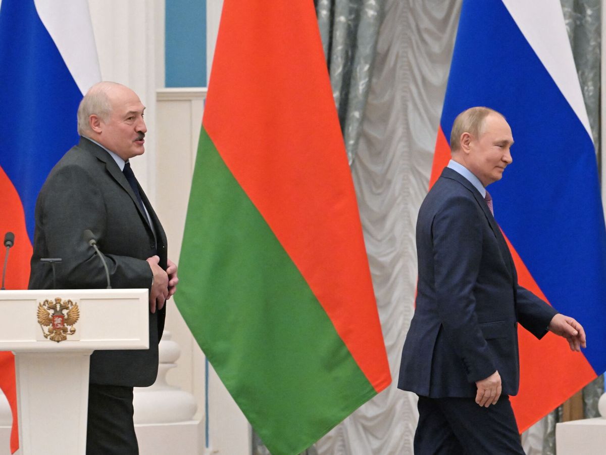 Foto: Los presidentes de Bielorrusia, Alexander Lukashenko, y Rusia, Vladímir Putin. (Reuters)