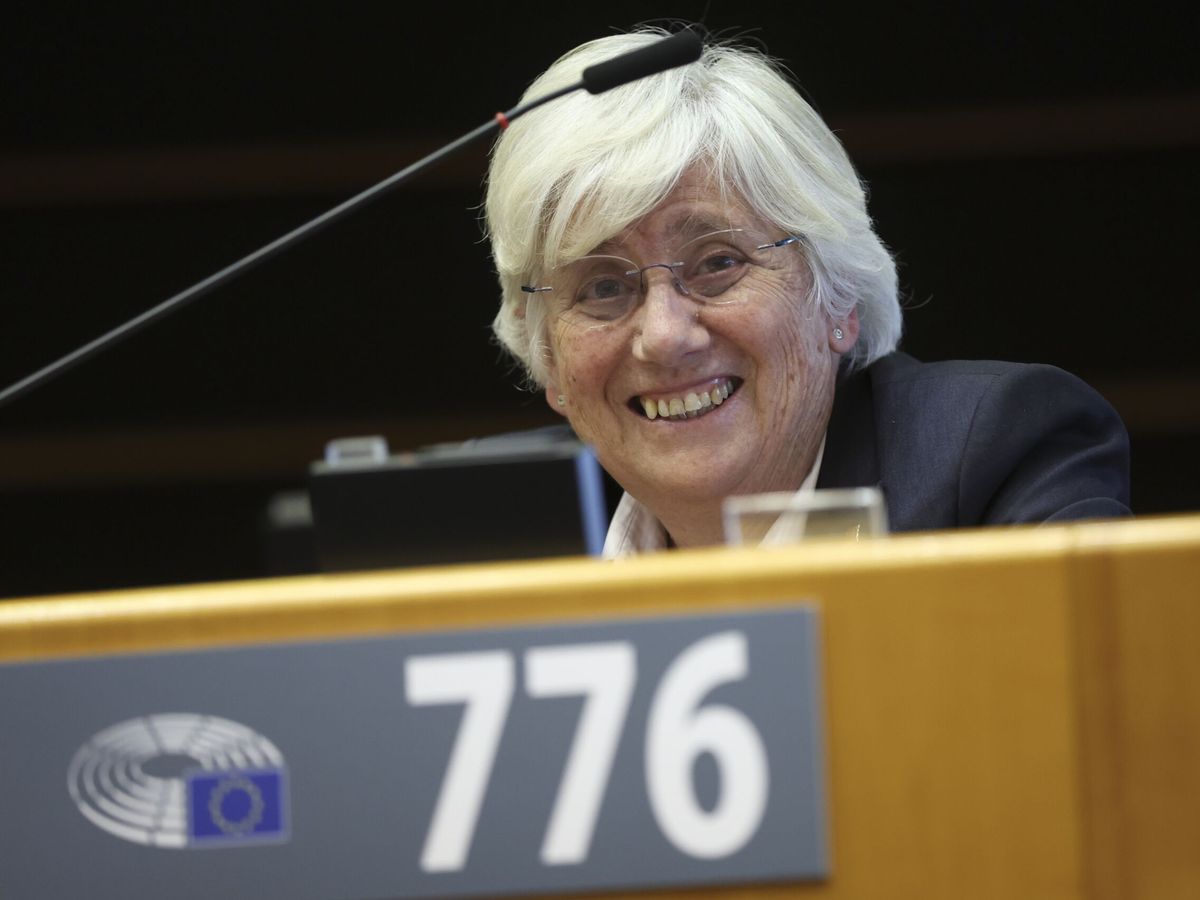 Foto: Clara Ponsatí en el Parlamento Europeo, en Bruselas. (EFE/Olivier Hoslet)