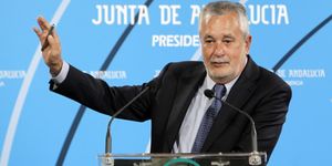 El PSOE-A prepara la artillería contra Rajoy: le pasará factura de la deuda con Andalucía