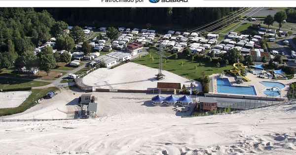Foto: Vista de la pista de arena desde la parte superior del Monte Kaolino, en Alemania