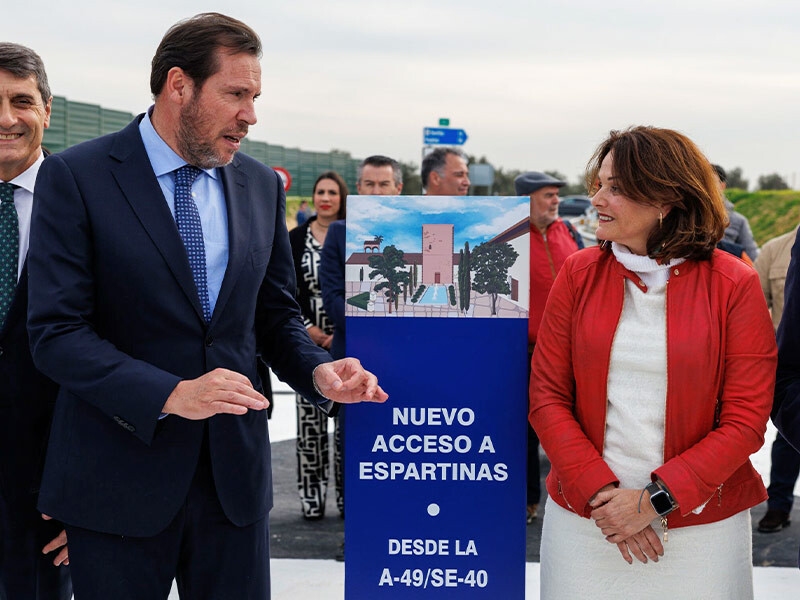 Foto de         El alcalde de la capital olvidada por Fomento, una reunión sin fecha y otro bloqueo de Puente    