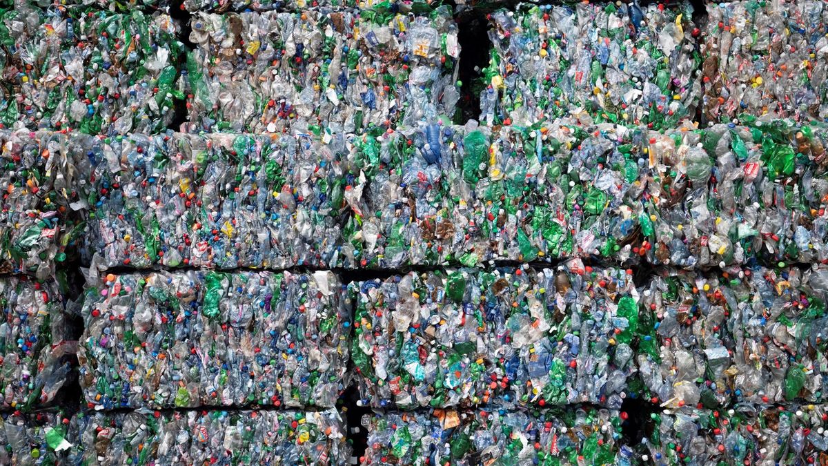 Los españoles han duplicado el reciclaje de plásticos domésticos en 10 años