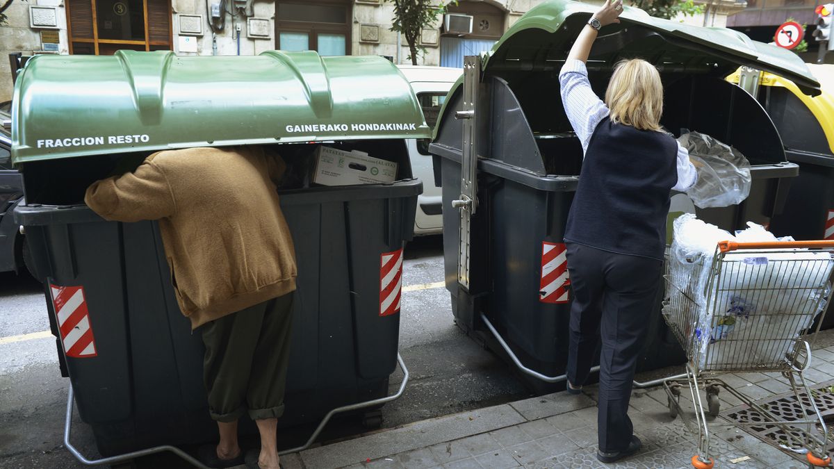 Los hogares españoles tiran a la basura 1.325,9 millones de kilos de alimentos al año
