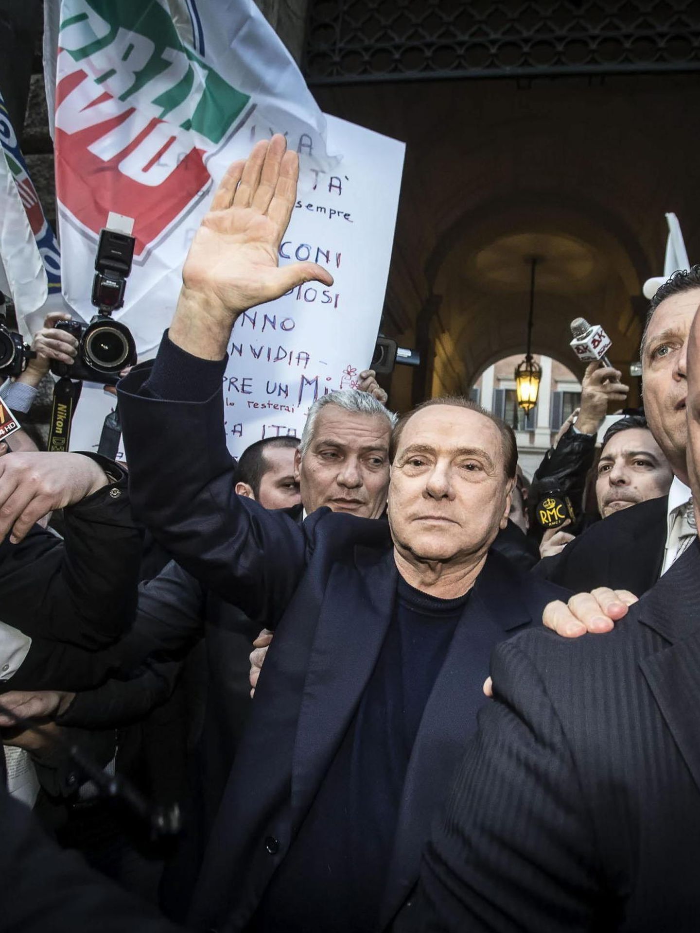 Silvio fue absuelto de su participación en una caso de incitación a la prostitución de menores por el que, en un primer momento, fue condenado a siete años de prisión. (EFE/Angelo Carconi)