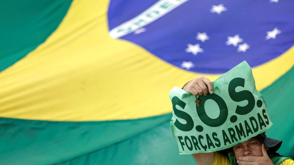 El partido de Bolsonaro pide invalidar las elecciones ganadas por Lula en Brasil