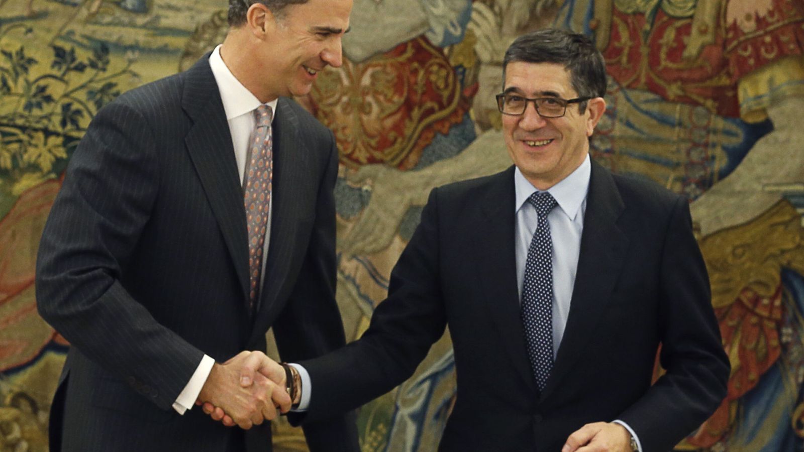 Foto: El Rey se reúne con Patxi López, que le comunica el fracaso de Pedro Sánchez en la investidura. (EFE)