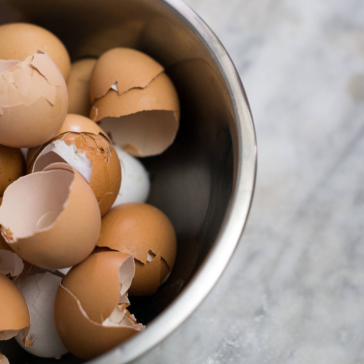 Agotamiento a lo largo Amado Cáscaras de huevo trituradas: todo el calcio que puedas necesitar