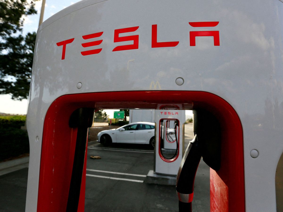 Foto: Un vehículo de Tesla. (Reuters/Sam Mircovich)