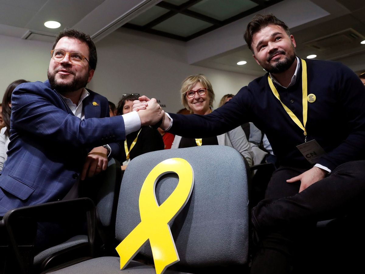 Foto: El coordinador nacional de Esquerra Republicana de Catalunya (ERC), Pere Aragonés (i), y el portavoz en el Congreso, Gabriel Rufián (d). (EFE)