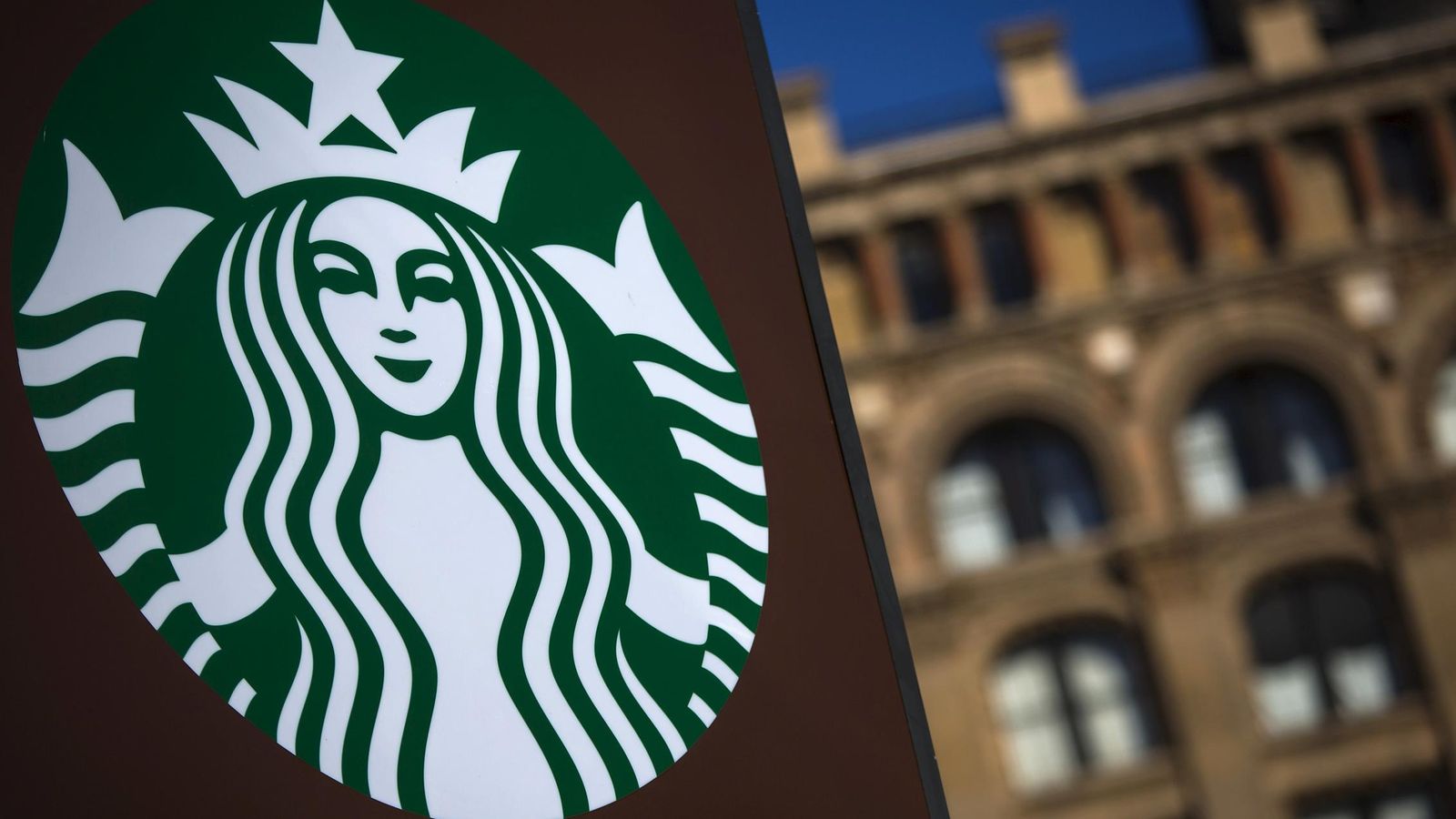 Foto: Tienda Starbucks en Nueva York (Reuters)