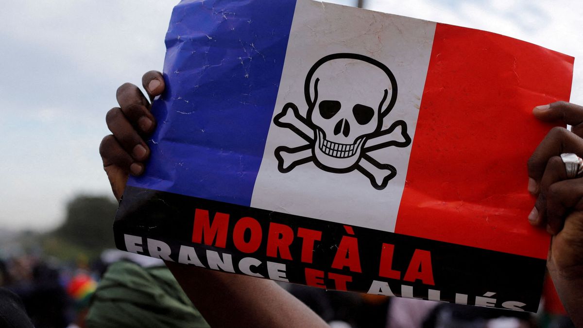 Mali da 72 horas al embajador francés para salir del país tras un roce con París