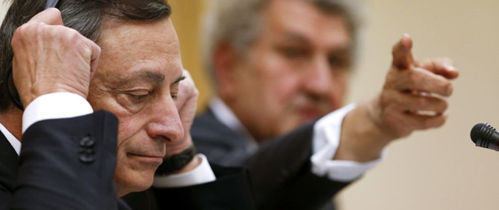 Foto: El PSOE denuncia la colocación de inhibidores durante la comparecencia de Draghi