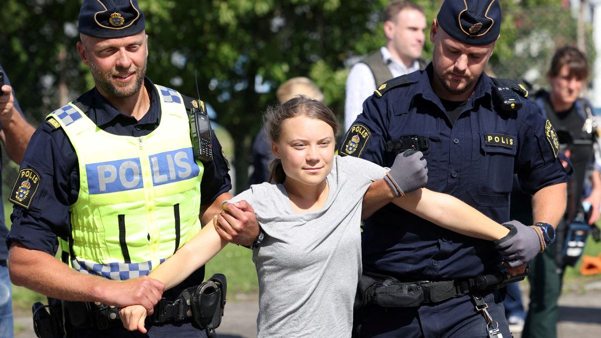 Un tribunal sueco multa con 400 euros a Greta Thunberg por desobedecer a la policía en unas protestas
