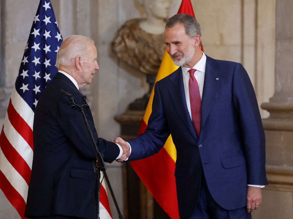 Foto: El presidente de EEUU, Joe Biden junto al rey de España, Felipe VI. (Reuters/Jonathan Ernst)