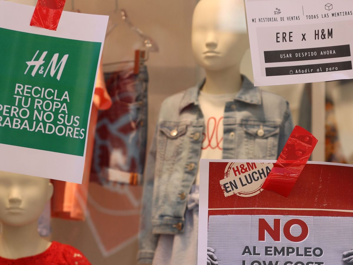 Foto: Huelga de 24 horas en H&M en plenas rebajas de verano: fechas de los paros y qué piden los trabajadores (EFE/JM. García)