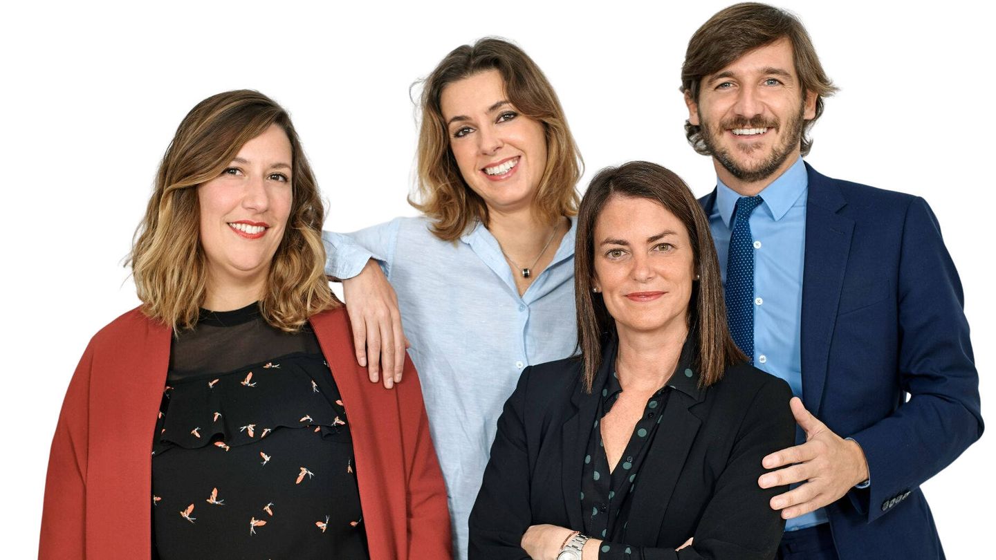 De izquierda a derecha: Úrsula García, Gloria Hernández, Sara Gutiérrez y Jorge Ferrer, socios fundadores de finReg360.