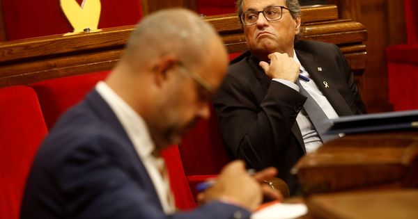 Foto: El presidente de la Generalitat, Quim Torra (d) y el conseller de Interior, Miquel Buch (i). (EFE)