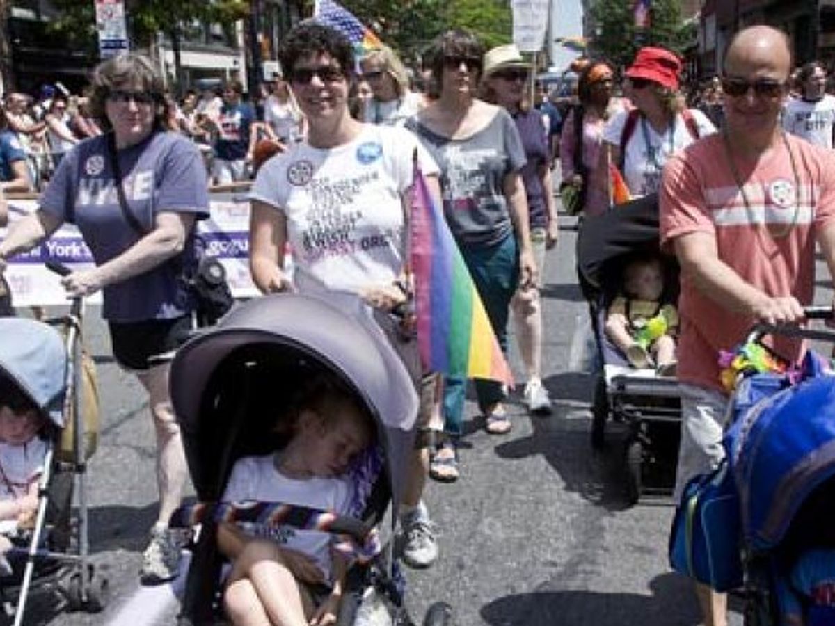 5 razones por las que los pediatras de EEUU apoyan la adopción gay