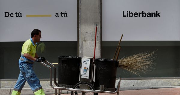 Foto: Oficina de Liberbank (Reuters)