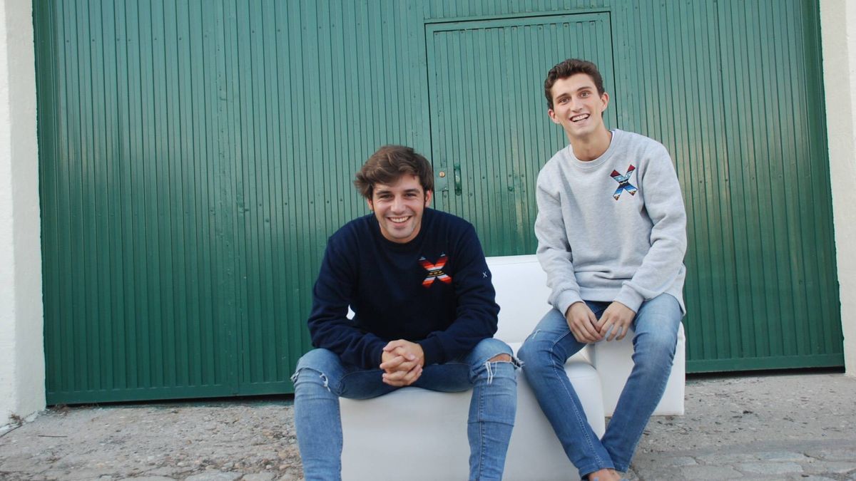 Los españoles de 21 años que vendían ropa en Instagram y ahora facturan  €