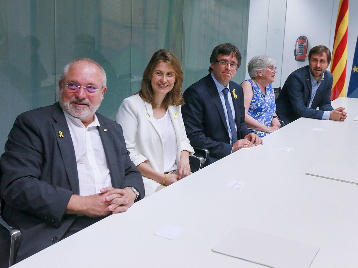 Foto: Puigdemont y los exconsellers