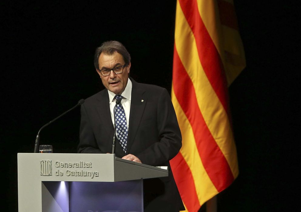 Foto: El presidente catalán y líder de CiU, Artur Mas, durante su conferencia. (EFE)