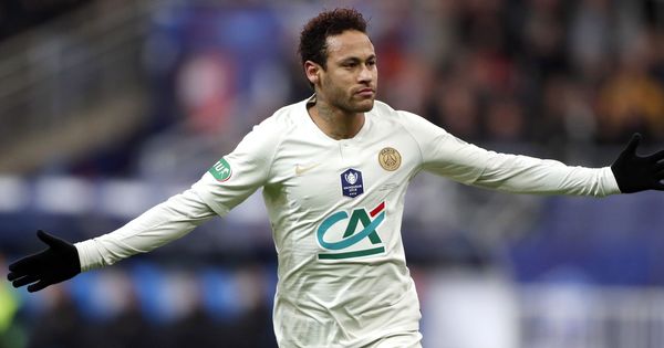 Foto: Neymar celebrando un gol ante el Rennes. (EFE)