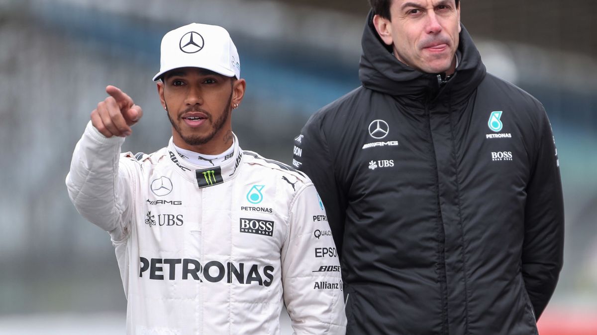 Lecciones de la F1 para líderes y ejecutivos del mayor desastre de Mercedes en años
